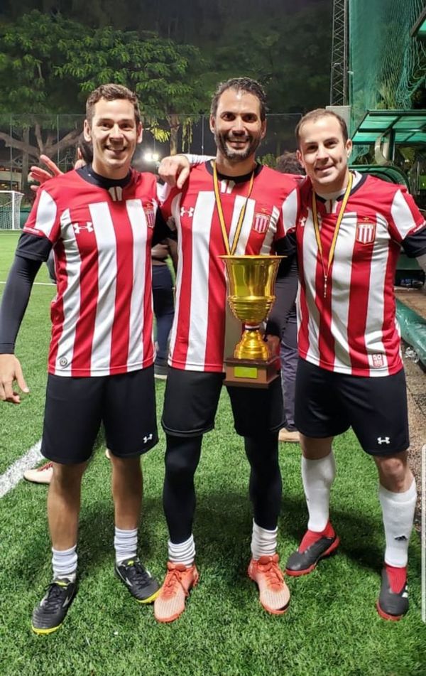 Cacique FC, hexacampeón en el Centenario - Fútbol - ABC Color