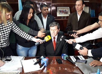 Arrom, Martí y Colmán habrían ingresado irregularmente a Uruguay - Radio 1000 AM