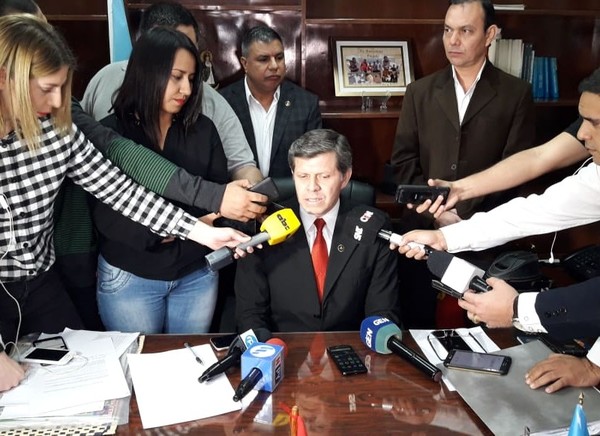 Arrom, Martí y Colmán habrían ingresado irregularmente a Uruguay - Radio 1000 AM