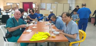 Voluntarias prepararon platos típicos a médicos misioneros - Nacionales - ABC Color