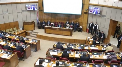 Senado rechaza acta secreta y pide transparencia a Abdo en toda negociación con Brasil