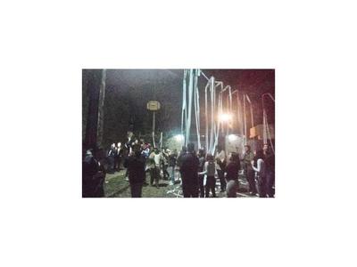Protesta ciudadana alcanzó anoche a Marito y a Nicanor