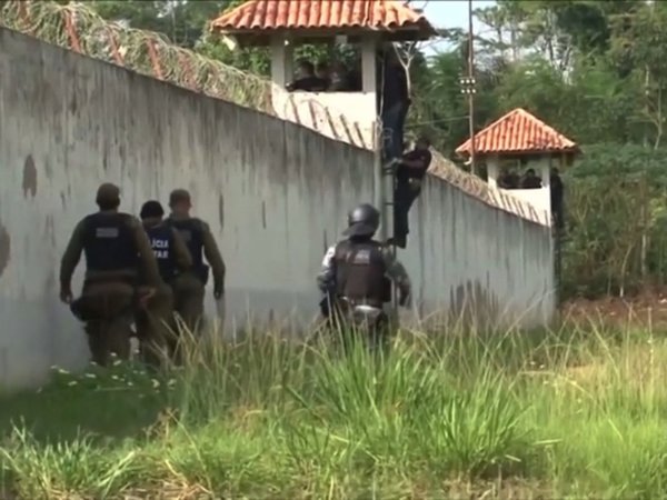 Nuevo baño de sangre en un penal de Brasil deja al menos 57 muertos