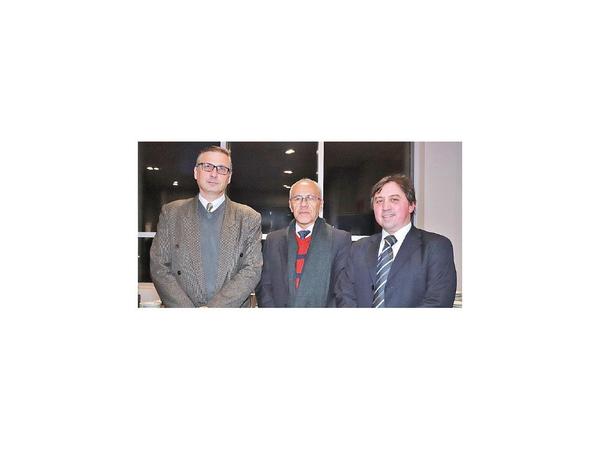 Amena recepción de aniversario empresarial