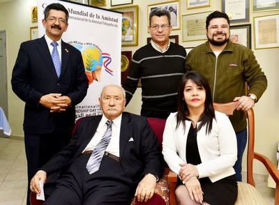 Solicitan que Bracho reciba Nobel de la Paz - Locales - ABC Color