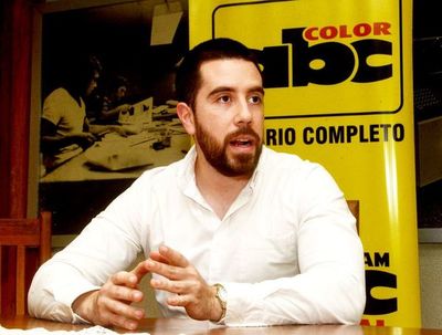 Daniel Ayala, en  música que mira hacia adelante - Artes y Espectáculos - ABC Color