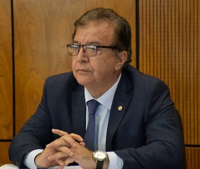 Ocultaron información a Abdo y ello propició la crisis, dice titular de EBY - ADN Paraguayo