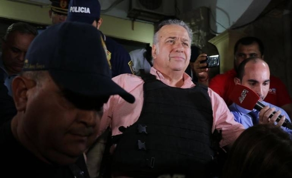 HOY / Conceden arresto domiciliario a González Daher y a su hijo