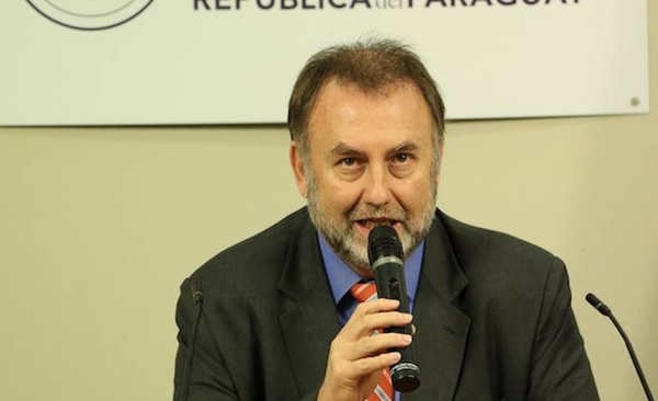 HOY / Titular de Hacienda defiende pacto secreto y descarta ir a Itaipú Binacional