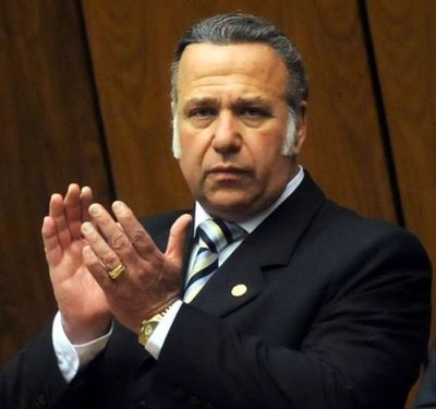 Dan prisión domiciliaria a González Daher y a su hijo