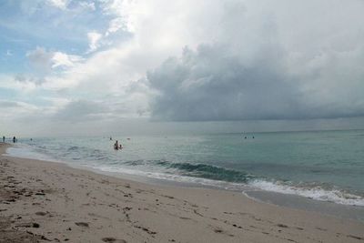 Nuevo ataque de tiburón en una playa de Florida, el tercero en 72 horas - Mundo - ABC Color