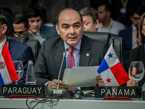 Mario Abdo confirma a Antonio Rivas como canciller