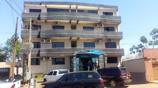 Imputan a abogado de «Cucho» y a dos funcionarios municipales de Presidente Franco