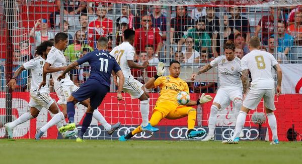 Keylor alimenta el debate en la portería - Fútbol - ABC Color