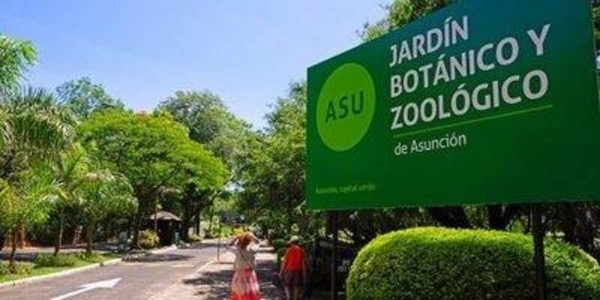 HOY / "Si es necesario incendiar el Botánico con esa directora adentro": amenaza 'sindical'