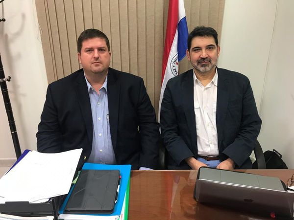 Plantean proyecto que insta al Ejecutivo a destituir a consejeros de Itaipú