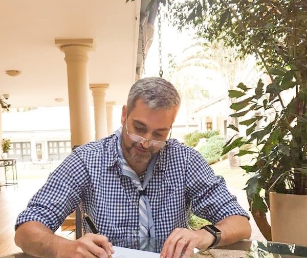 Mario Abdo vetó totalmente el proyecto 'Ñane Energía' - Radio 1000 AM