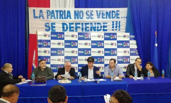HOY / PLRA culpa a Mario Abdo por firma del acta bilateral y "pide cabezas" de consejeros de Itaipú