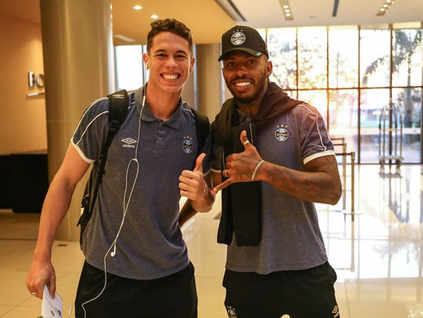 Gremio ya está en Paraguay pensando en el juego contra Libertad