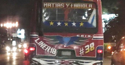 Con palos dan “guerra” por itinerario de micros