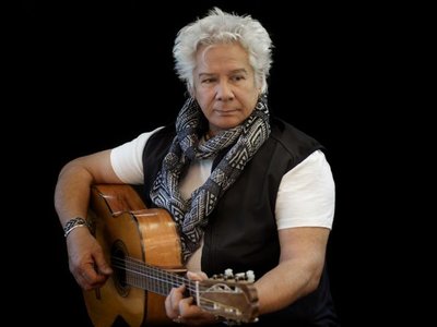 “Lo único que tiene que hacer un artista es defender su vocación”