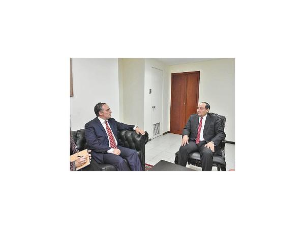 Embajador uruguayo confirma que no hay registro de entrada