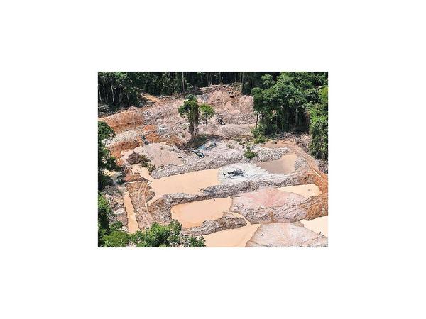 Presidente avala minería y desata críticas