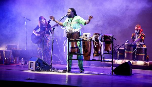 La fiesta de Babacar Dieng y Jeheka - Artes y Espectáculos - ABC Color