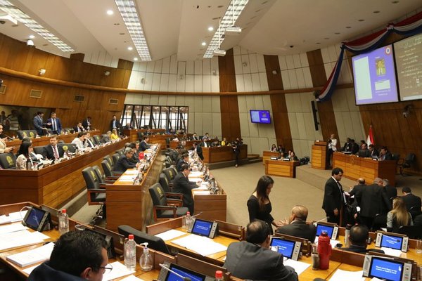 Sesión de Diputados, con 14 puntos en el orden del día - ADN Paraguayo