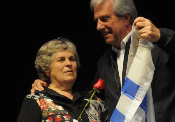 Falleció la esposa del presidente Tabaré Vázquez - Radio 1000 AM