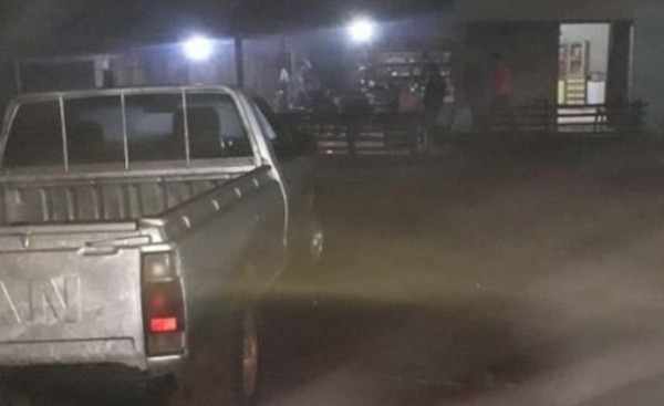 Toman de rehén a una familia y violan de una de las hijas durante robo