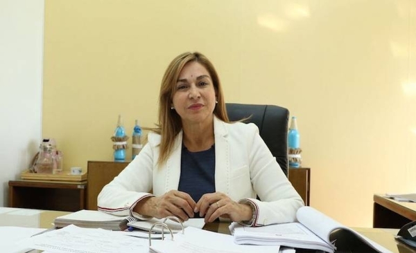 HOY / Renuncia ministra de Seprelad tras escándalo por pacto secreto