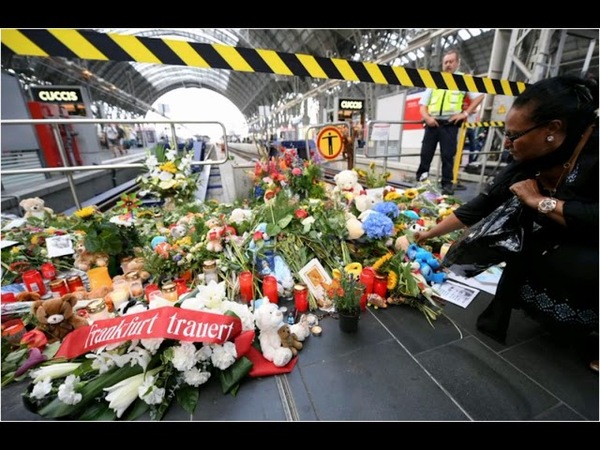 CONMOCIÓN EN ALEMANIA POR MUERTE DE UN NIÑO AL QUE EMPUJARON A LAS VÍAS DEL TREN