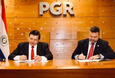 Acuerdan regularizar inmuebles del Estado que beneficiarán a 80 mil familias | .::Agencia IP::.