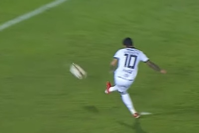 "Quería patear fuerte a un costado": Willy habla sobre el penal errado