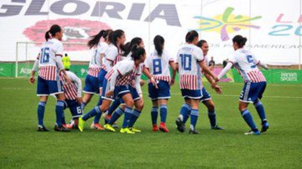 Victoria femenina en Lima - Fútbol - ABC Color