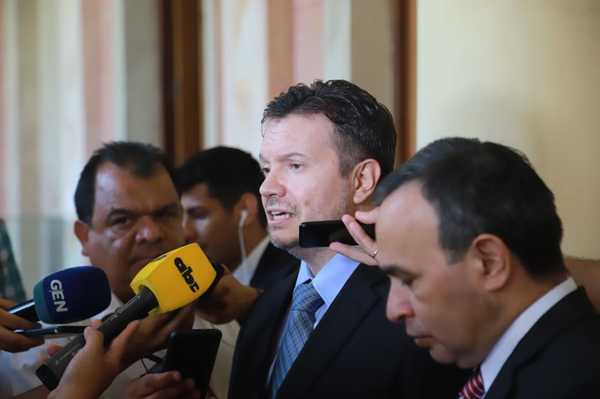 Ejecutivo designa a Carlos Arregui como nuevo ministro de la Seprelad | .::Agencia IP::.