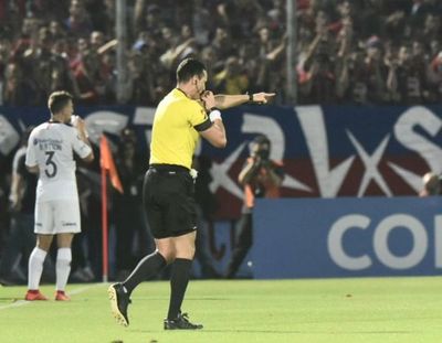 VAR, penal y gol de Bareiro - Fútbol - ABC Color