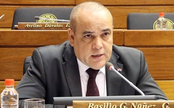 HOY / Destitución de consejeros y directores de Itaipú y no a Arregui en Seprelad, piden