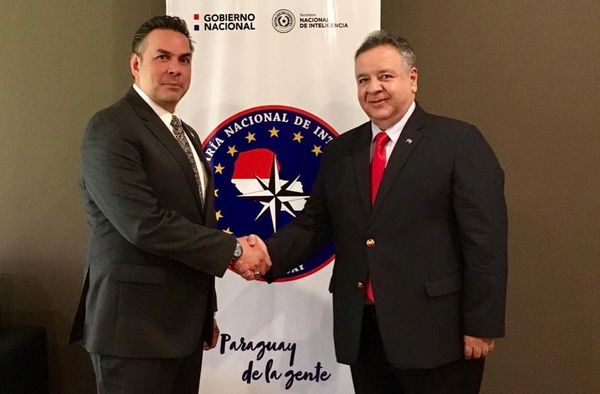 Ministro recibe a alto funcionario de embajada norteamericana