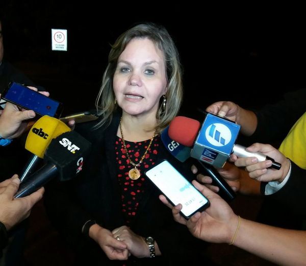 Juicio político: “No hay votos en el Senado”, dice Lilian - Nacionales - ABC Color