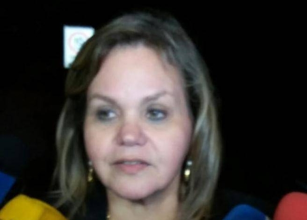 HOY / Lilian cree que no hay votos para el juicio político y llama al diálogo