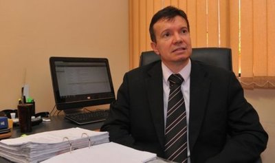 Ejecutivo designa a Carlos Arregui como nuevo ministro de la Seprelad » Ñanduti