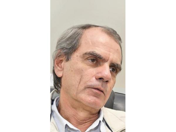 Consejero dice que Ferreira miente y que se efectuaron pagos