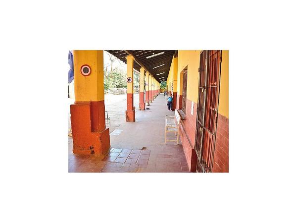 Alumnos se intoxican con almuerzo escolar en Guairá