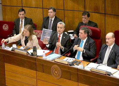 El Senado define hoy si interpela a Villamayor