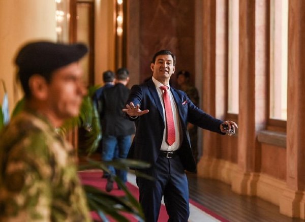 Ovelar asegura que no hay votos para enjuiciar a Mario Abdo en el Senado