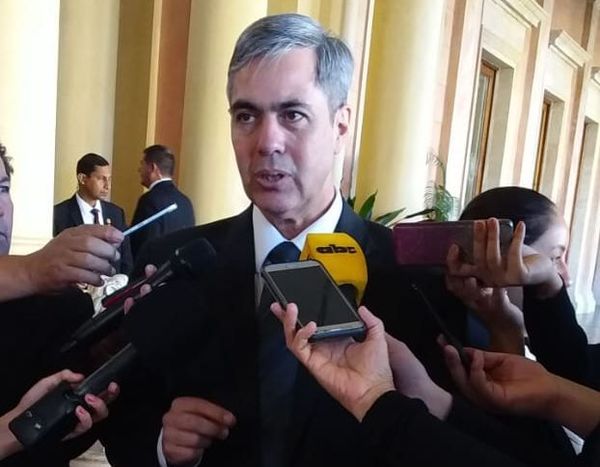 Ferreira se descarga y responde, con aval de Abdo, que Velázquez es el mentiroso - Nacionales - ABC Color