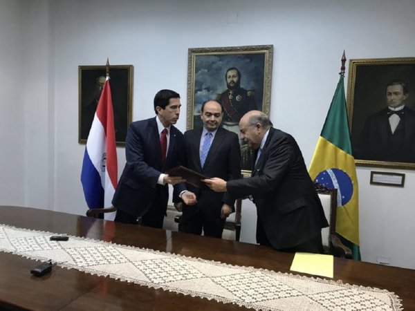 Anulan acuerdo sobre Itaipú en medio de crisis política