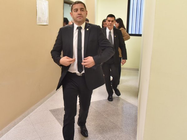 Honor Colorado retira su apoyo al juicio político contra Mario Abdo